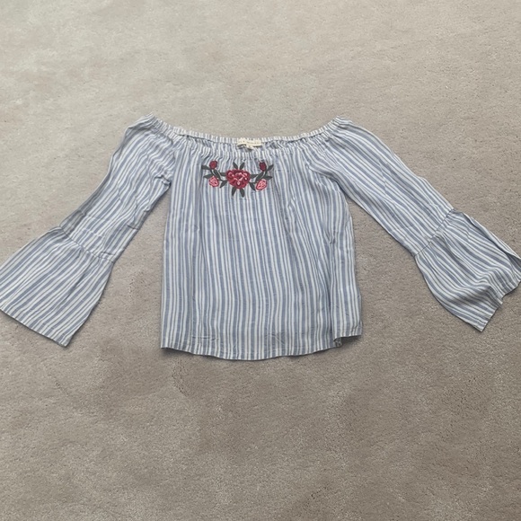 PacSun off the shoulder top - Picture 2 of 3